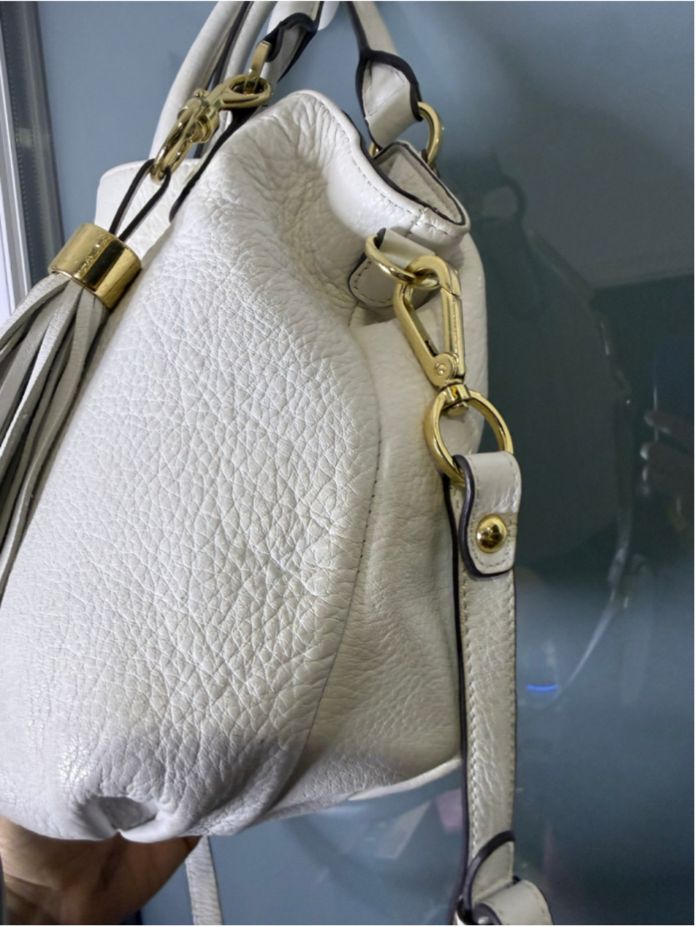 G.I.L.I. Off-White Leather Satchel with Gold Hardware and Leather Tassle - Picture 5 of 9